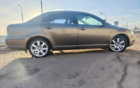 Toyota Avensis III рестайлинг, 2003 год, 625 000 рублей, 4 фотография