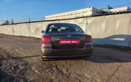 Toyota Avensis III рестайлинг, 2003 год, 625 000 рублей, 6 фотография