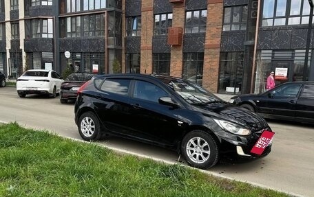 Hyundai Solaris II рестайлинг, 2011 год, 710 000 рублей, 10 фотография