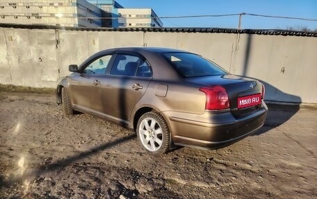 Toyota Avensis III рестайлинг, 2003 год, 625 000 рублей, 7 фотография