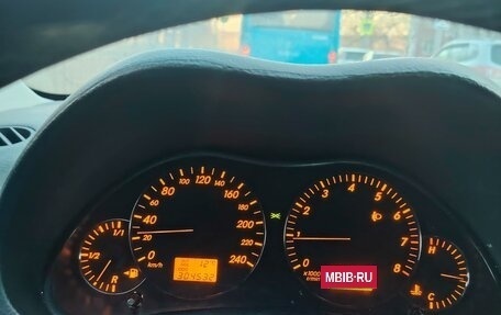 Toyota Avensis III рестайлинг, 2003 год, 625 000 рублей, 16 фотография