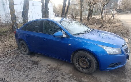 Chevrolet Cruze II, 2011 год, 700 000 рублей, 5 фотография