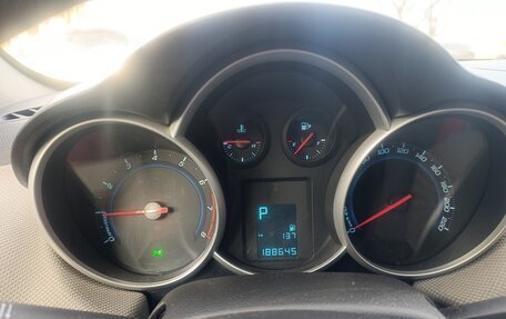 Chevrolet Cruze II, 2011 год, 700 000 рублей, 7 фотография