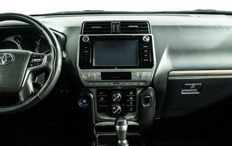 Toyota Land Cruiser Prado 150 рестайлинг 2, 2017 год, 5 099 700 рублей, 14 фотография