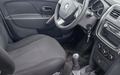 Renault Sandero II рестайлинг, 2017 год, 990 000 рублей, 7 фотография