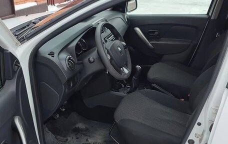 Renault Sandero II рестайлинг, 2017 год, 990 000 рублей, 6 фотография