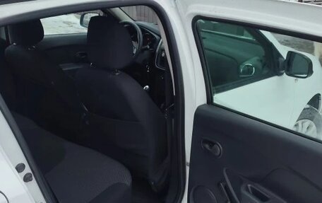 Renault Sandero II рестайлинг, 2017 год, 990 000 рублей, 11 фотография