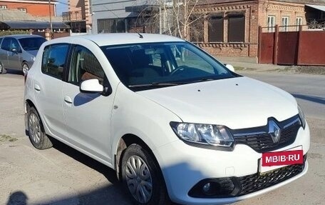 Renault Sandero II рестайлинг, 2017 год, 990 000 рублей, 2 фотография