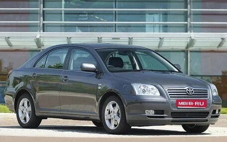 Toyota Avensis III рестайлинг, 2004 год, 750 000 рублей, 1 фотография