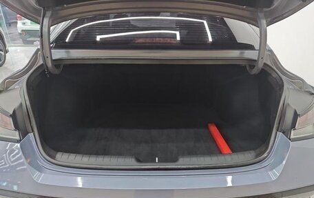 Hyundai Elantra, 2024 год, 1 800 000 рублей, 30 фотография