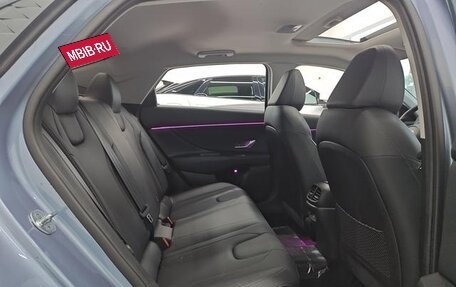 Hyundai Elantra, 2024 год, 1 800 000 рублей, 26 фотография