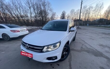 Volkswagen Tiguan I, 2011 год, 1 200 000 рублей, 2 фотография