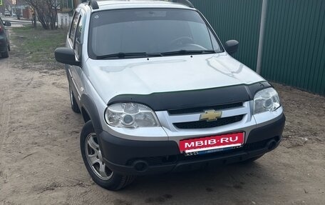 Chevrolet Niva I рестайлинг, 2012 год, 520 000 рублей, 2 фотография