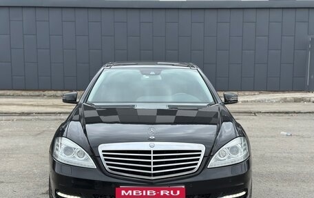 Mercedes-Benz S-Класс, 2010 год, 1 900 000 рублей, 2 фотография