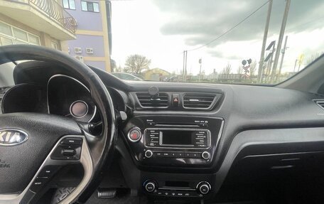 KIA Rio III рестайлинг, 2015 год, 990 000 рублей, 11 фотография