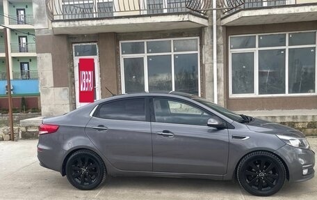 KIA Rio III рестайлинг, 2015 год, 990 000 рублей, 3 фотография