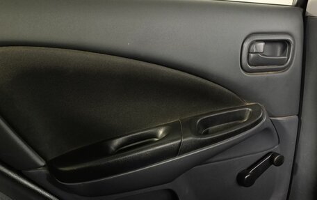 Nissan Almera, 2005 год, 400 000 рублей, 17 фотография