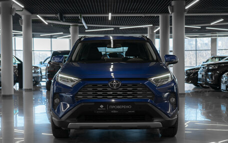 Toyota RAV4, 2021 год, 3 390 000 рублей, 3 фотография