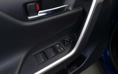 Toyota RAV4, 2021 год, 3 390 000 рублей, 16 фотография