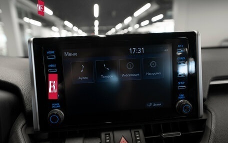 Toyota RAV4, 2021 год, 3 390 000 рублей, 14 фотография