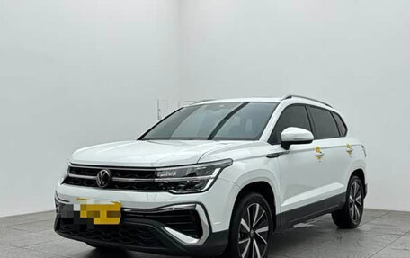 Volkswagen Tharu, 2024 год, 3 400 000 рублей, 1 фотография