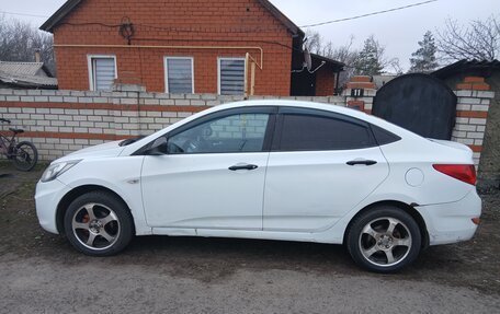 Hyundai Solaris II рестайлинг, 2013 год, 451 000 рублей, 2 фотография