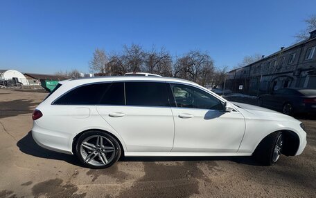 Mercedes-Benz E-Класс, 2018 год, 3 300 000 рублей, 2 фотография