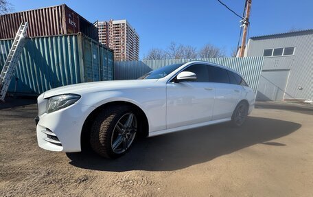 Mercedes-Benz E-Класс, 2018 год, 3 300 000 рублей, 8 фотография