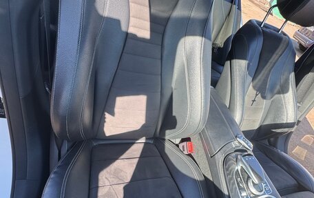 Mercedes-Benz E-Класс, 2018 год, 3 300 000 рублей, 17 фотография