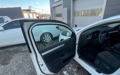 Skoda Superb III рестайлинг, 2012 год, 950 000 рублей, 10 фотография