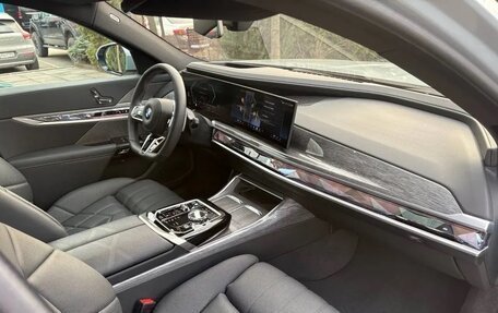 BMW 7 серия, 2024 год, 14 990 000 рублей, 7 фотография