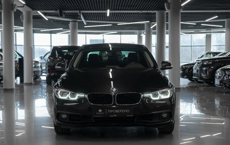 BMW 3 серия, 2018 год, 2 130 000 рублей, 3 фотография