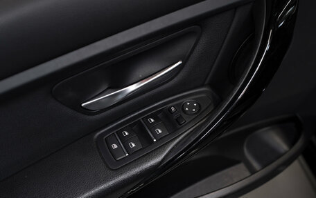 BMW 3 серия, 2018 год, 2 130 000 рублей, 18 фотография