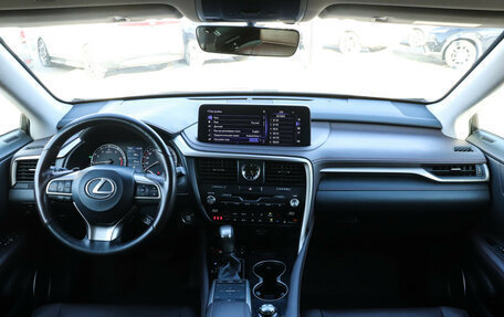 Lexus RX IV рестайлинг, 2022 год, 5 680 000 рублей, 12 фотография