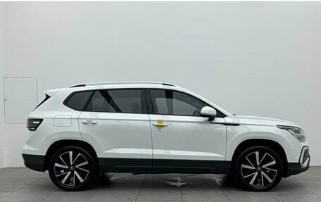 Volkswagen Tharu, 2024 год, 3 400 000 рублей, 7 фотография