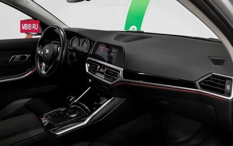 BMW 3 серия, 2020 год, 3 190 000 рублей, 13 фотография