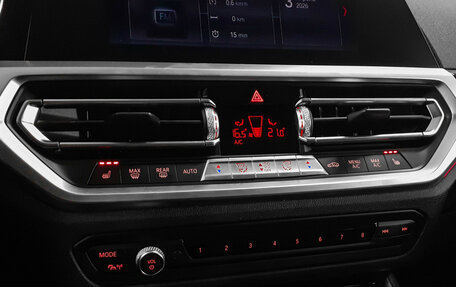 BMW 3 серия, 2020 год, 3 190 000 рублей, 21 фотография