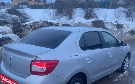 Renault Logan II, 2015 год, 850 000 рублей, 4 фотография