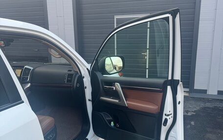 Toyota Land Cruiser 200, 2014 год, 3 750 000 рублей, 7 фотография