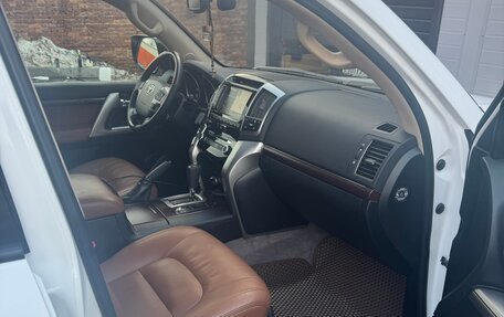 Toyota Land Cruiser 200, 2014 год, 3 750 000 рублей, 8 фотография