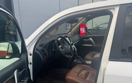 Toyota Land Cruiser 200, 2014 год, 3 750 000 рублей, 17 фотография