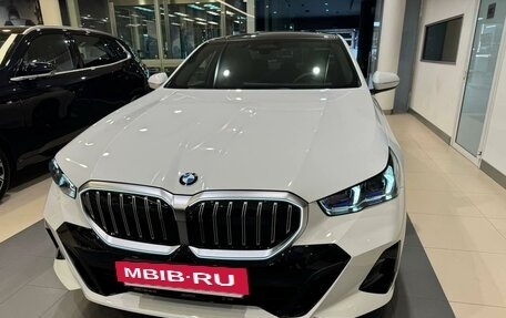 BMW 5 серия, 2025 год, 10 949 900 рублей, 3 фотография