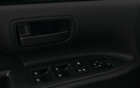 Mitsubishi Outlander III рестайлинг 3, 2019 год, 2 110 000 рублей, 10 фотография