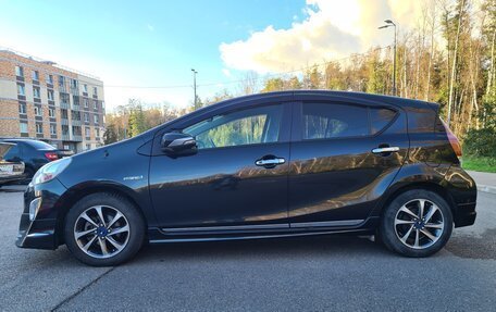 Toyota Aqua I, 2015 год, 900 000 рублей, 2 фотография