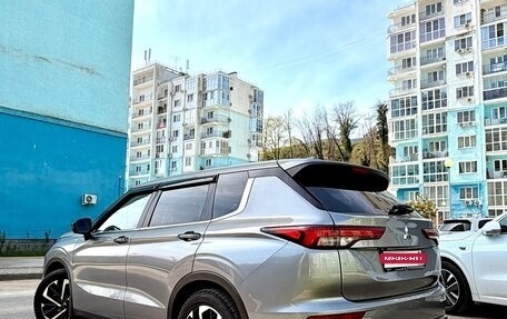 Mitsubishi Outlander, 2021 год, 2 850 000 рублей, 6 фотография