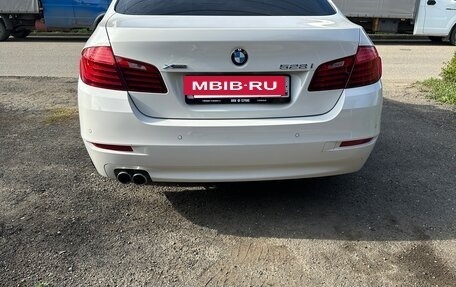 BMW 5 серия, 2015 год, 2 400 000 рублей, 2 фотография