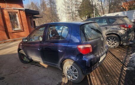 Toyota Yaris I рестайлинг, 2000 год, 320 000 рублей, 8 фотография