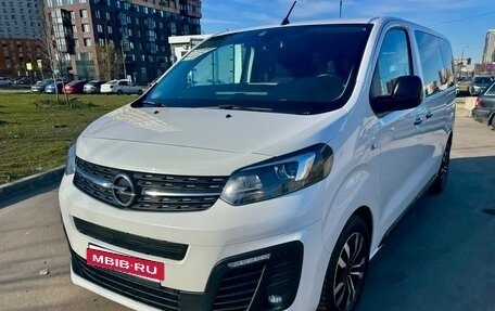 Opel Zafira Life I, 2021 год, 3 450 000 рублей, 6 фотография