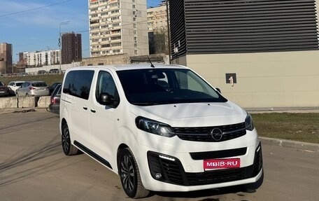 Opel Zafira Life I, 2021 год, 3 450 000 рублей, 1 фотография