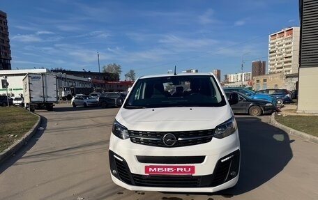 Opel Zafira Life I, 2021 год, 3 450 000 рублей, 3 фотография